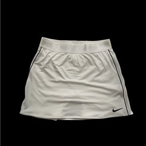 White Nike tennis skirt